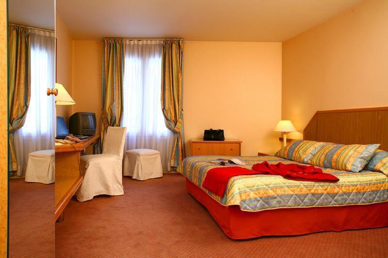 Hotel Fertel Etoile Paris Exterior photo
